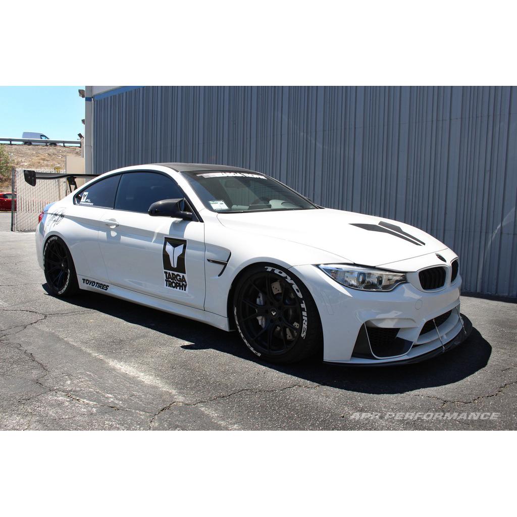 bmw f82 m4 with carbon fiber wind splitter to accompany m performance front lip