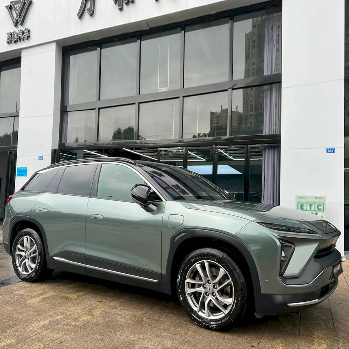 metallic aurora green car wrap