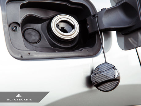 Dry Carbon Competition Fuel Cap Cover