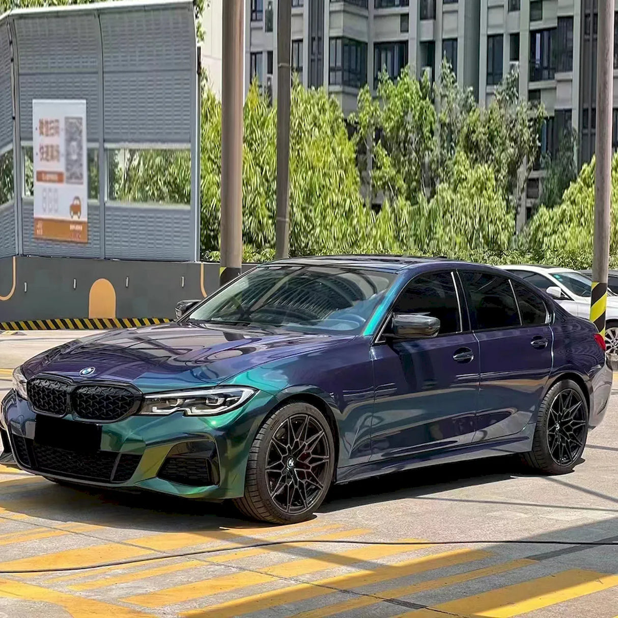 diamond aurora green blue car wrap