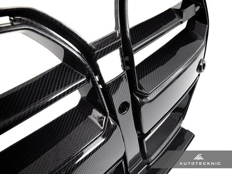 up close look at dry carbon grille for bmw m3 g80 bmw m4 g82 and bmw m4 g 83 by autotecknic avanzato style