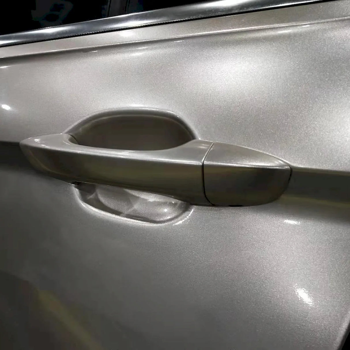 gloss silver metallic car wrap