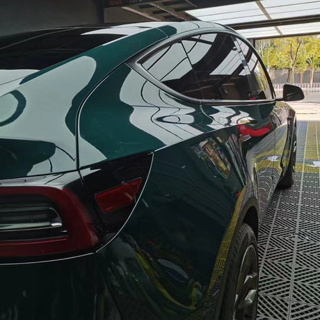 intallation of a gloss mohsen green car wrap